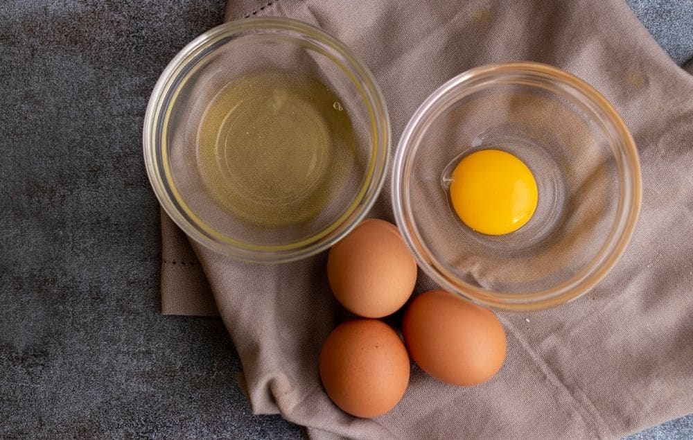 Dear Katie, can my dog eat egg? 2 Eggs - yolk or egg white